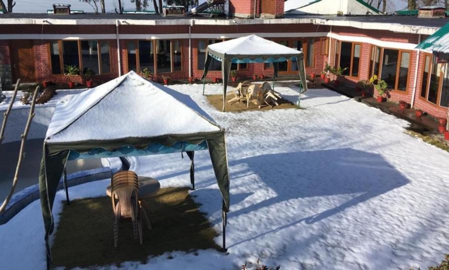 Tatva Bir Tents And Hotel Kangar Exterior photo